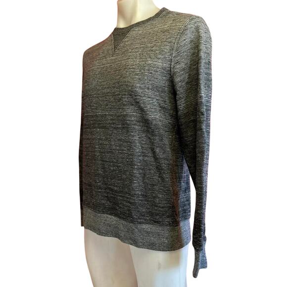Mens Sweater Size Medium Gray Crew Neck Luxury Gym Ready Athletic Outdoors Fall - Picture 6 of 7